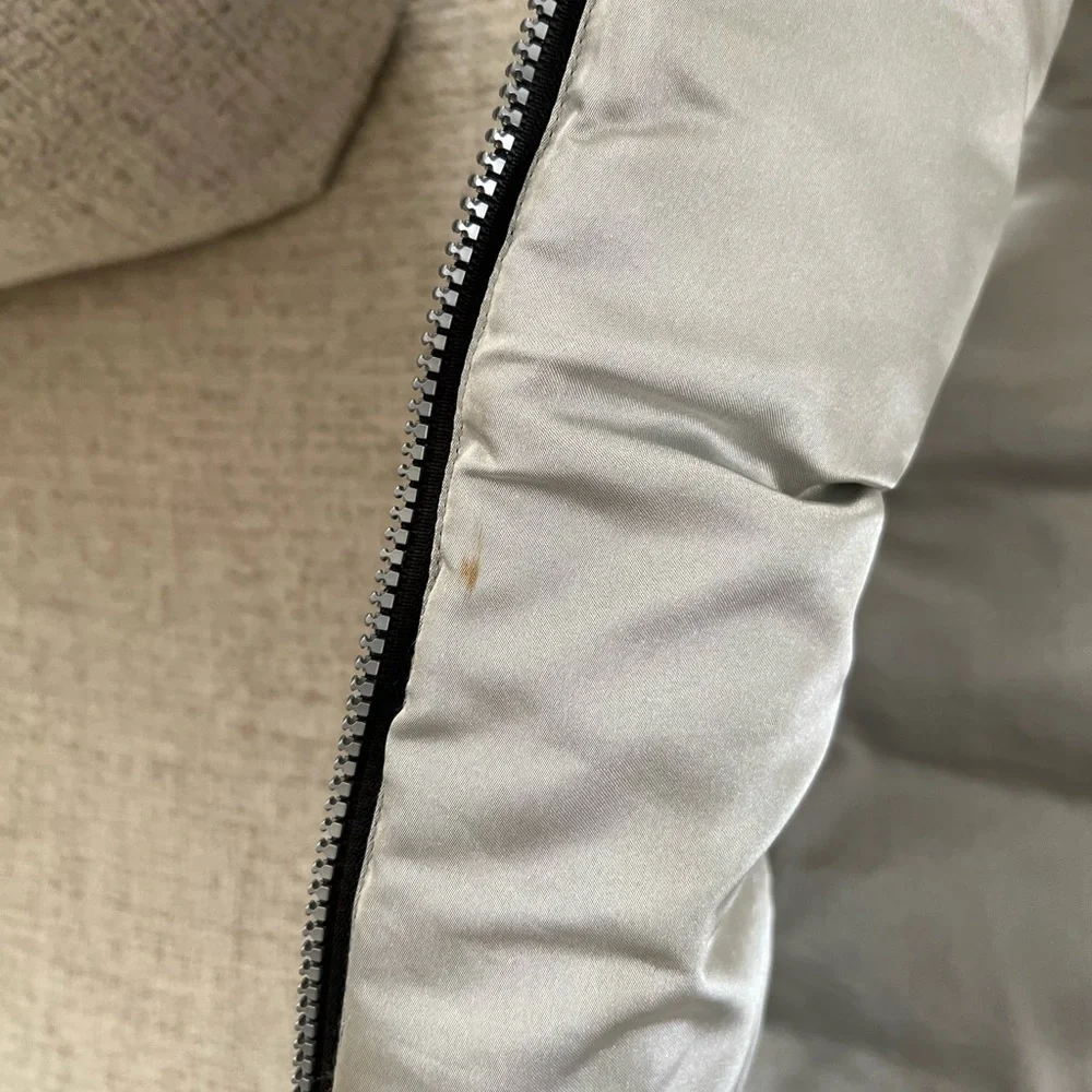 Women’s Vintage Bebe Sport Puffer Vest - Picture 7 of 7